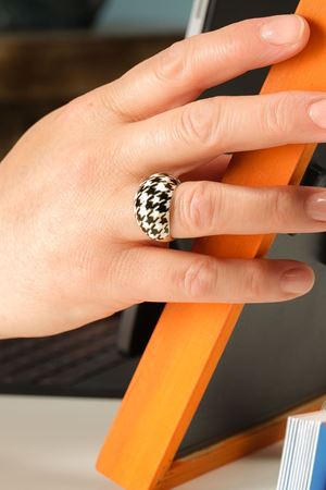 ROBERTO BRAVO Pied De Poule Yüzük