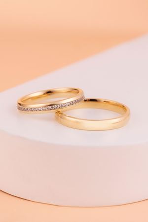 14 Ayar Sarı Altın 3 Mm Taşlı Kadın Alyans