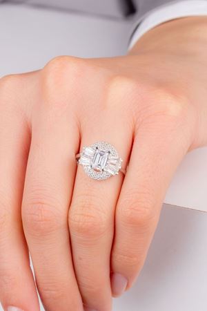 14 Ayar Beyaz Altın Baget Yüzük