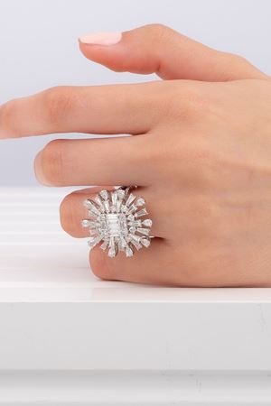 3,96 Carat Pırlanta Baget Tasarım Yüzük