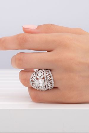 3,68 Carat Pırlanta Tasarım Baget Yüzük