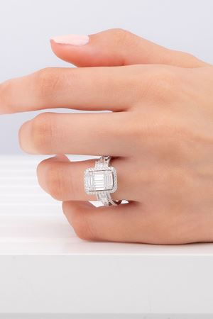 1,54 Carat Pırlanta Tasarım Baget Yüzük