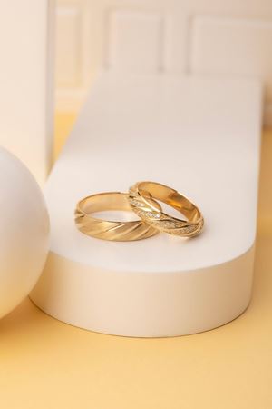 14 Ayar Sarı Altın Taşlı Burgu Kadın Alyans