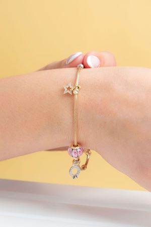 GENOLA 14 Ayar Altın Pembe Yıldız Charmlı Bileklik