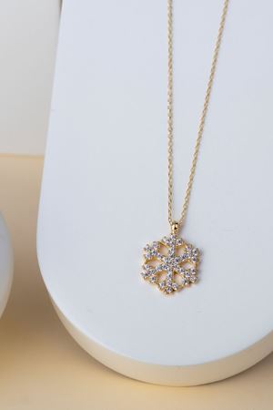 14 Ayar Altın Taşlı Kar Tanesi Kolye