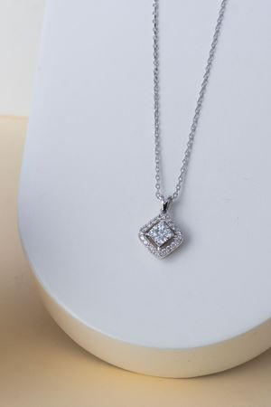 0,17 Carat Pırlanta Coronet Tektaş Kolye Ucu