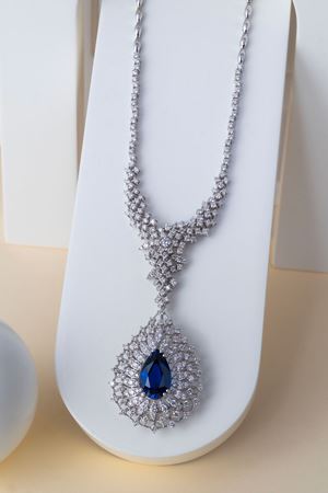 10,25 Carat Pırlanta Safir Taşlı Gerdanlık