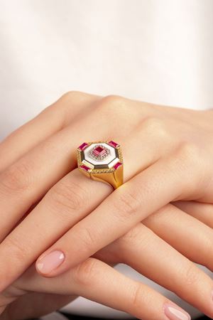 14 Ayar Altın Pembe Taşlı Tasarım Yüzük