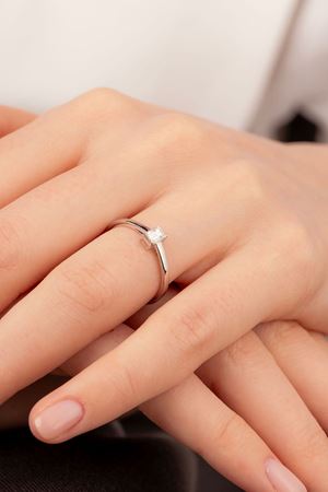 0,26 Carat Pırlanta Baget Yüzük