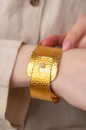 22 Ayar Altın Kabartma Desenli Bilezik