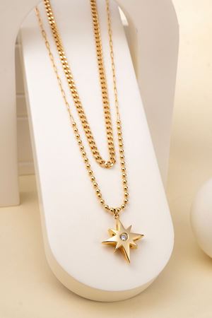 14 Ayar Altın Kutup Yıldızı Figürlü Cetaş Kolye