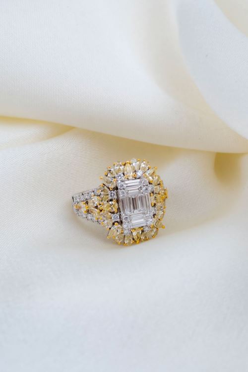 2,69 Carat Pırlanta Sarı Taşlı Baget Yüzük