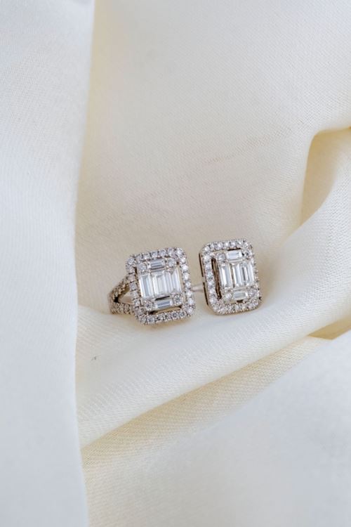 0,94 Carat Pırlanta İkili Baget Taşlı Yüzük