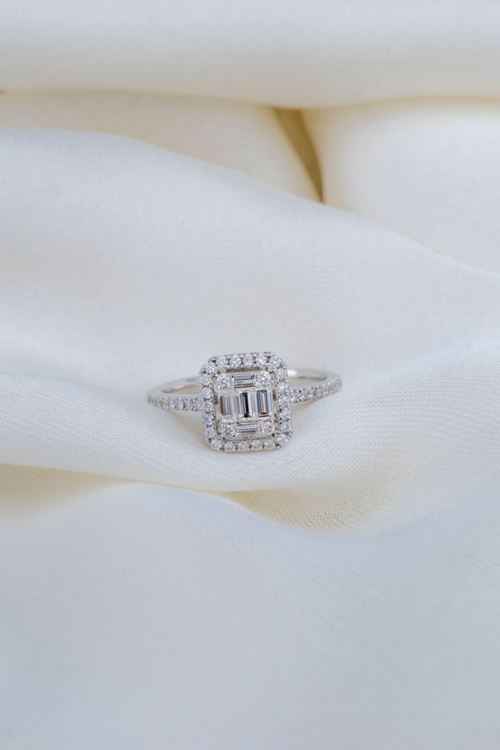 0,93 Carat Pırlanta Baget Taşlı Tasarım Set Yüzük