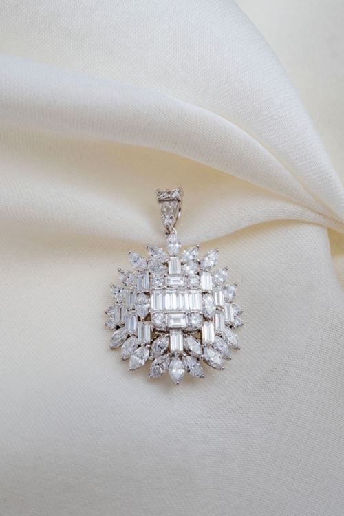 4,69 Carat Pırlanta Baget Taşlı Büyük Set Kolye Ucu