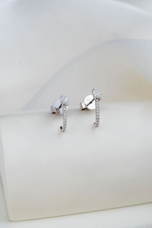 0,24 Carat Pırlanta Küçük Taşlı Küpe