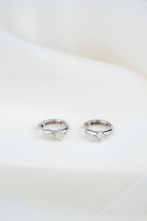 0,16 Carat Pırlanta Baget Taşlı Halka Küpe