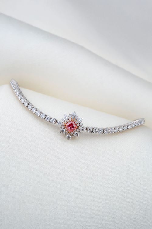 3,68 Carat Pırlanta Pembe Taşlı Zarif Bileklik