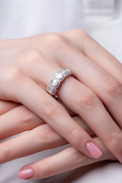 0,75 Carat Pırlanta Sırataş Baget Yüzük