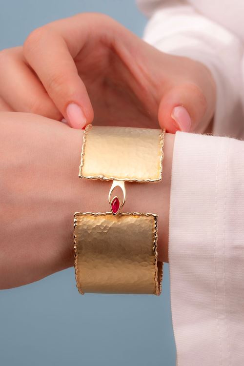 14 Ayar Altın Pembe Taşlı Büyük Fantezi Bilezik