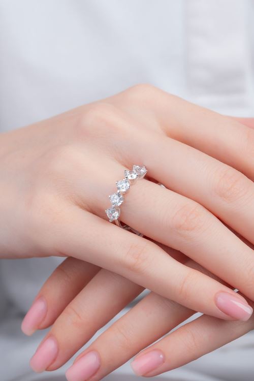 8 Ayar Beyaz Altın Sırataş Yüzük