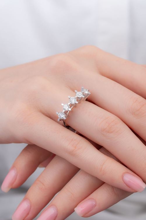 1,01 Carat Pırlanta Badem Tırnak Sırataş Yüzük