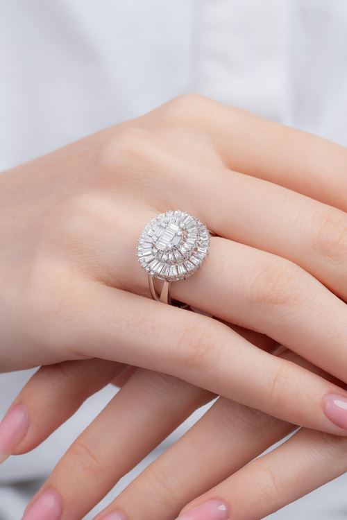 1,16 Carat Pırlanta Yuvarlak Baget Taşlı Yüzük