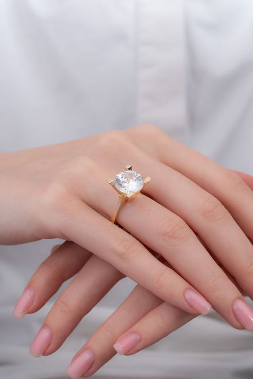 14 Ayar Altın Büyük Taşlı Tektaş Yüzük