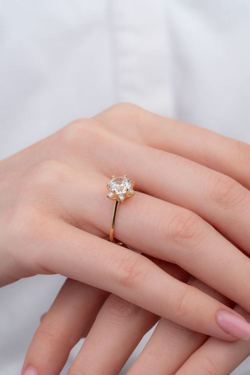 14 Ayar Altın Lotus Model Tektaş Yüzük