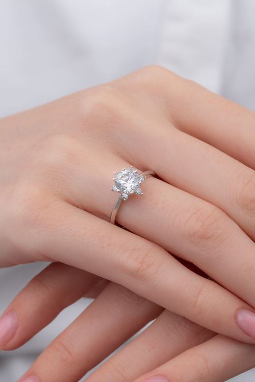 14 Ayar Beyaz Altın Lotus Model Tektaş Yüzük