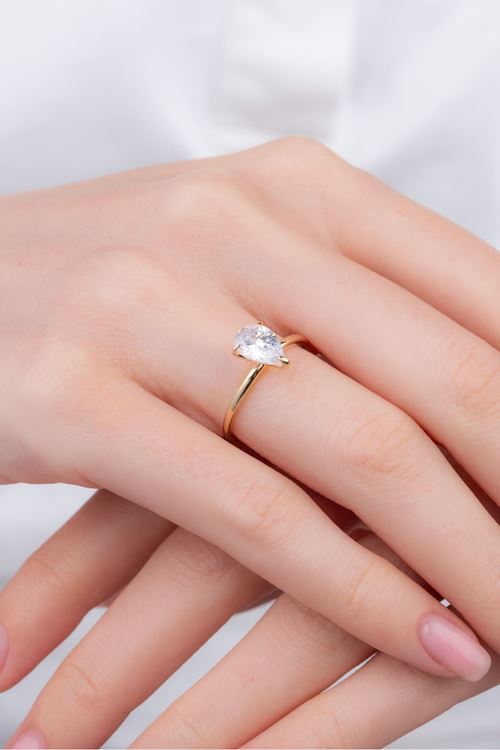 14 Ayar Altın Damla Taşlı Tektaş Yüzük