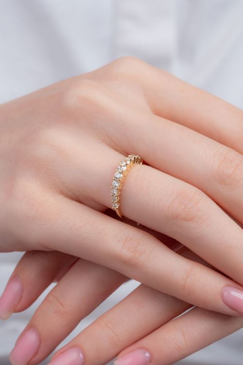 14 Ayar Altın Yarımtur Taşlı Yüzük