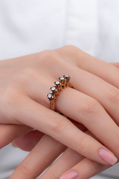 0,22 Carat Elmas Sırataş Trend Yüzük