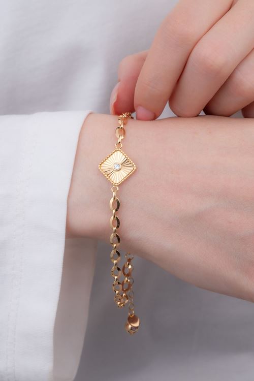 8 Ayar Altın Kare Desenli İnce Bileklik