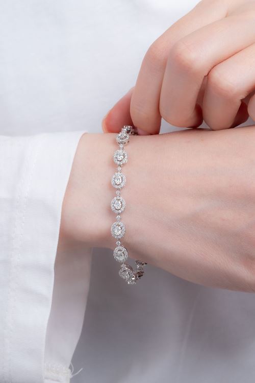 4,42 Carat Pırlanta Oval Taşlı Su Yolu Bileklik