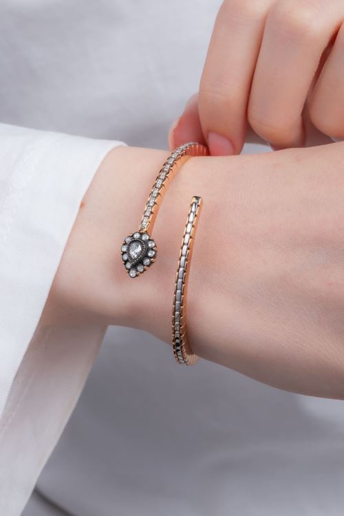 0,44 Carat Elmas Taşlı Damla Model Bilezik