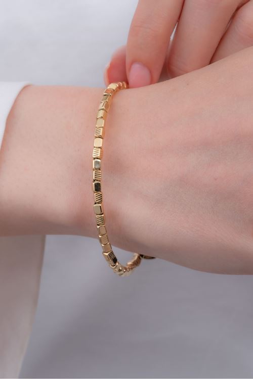 14 Ayar Altın Küp Tasarımlı Bilezik