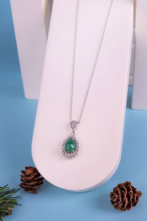 2,59 Carat Pırlanta Yeşil Taşlı Kolye