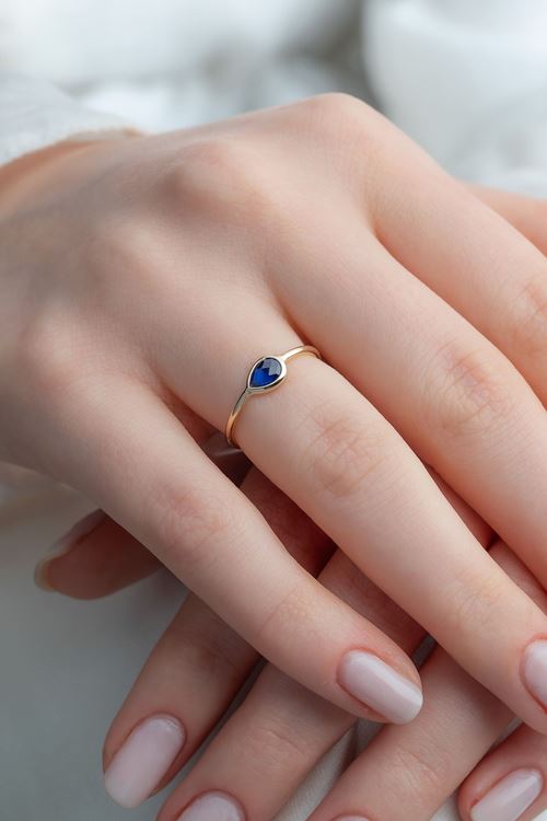 14 Ayar Altın İnce Mavi Taşlı Yüzük