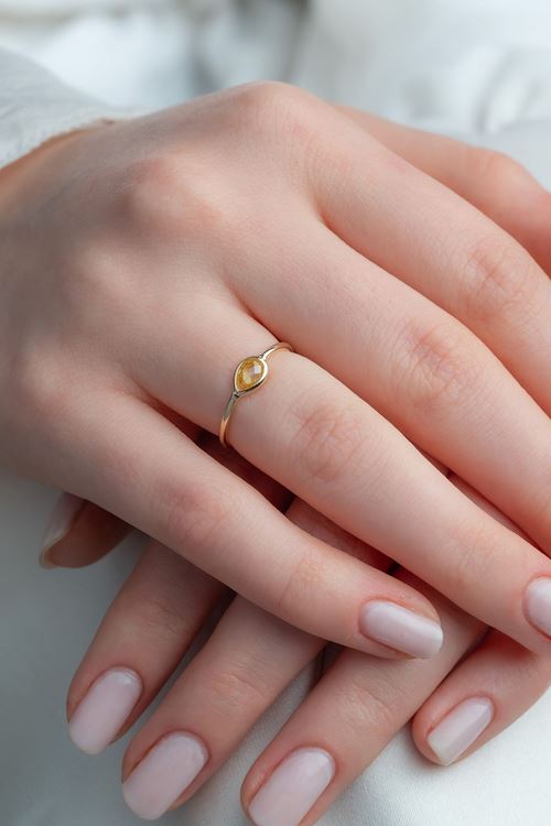 14 Ayar Altın İnce Sarı Taşlı Yüzük