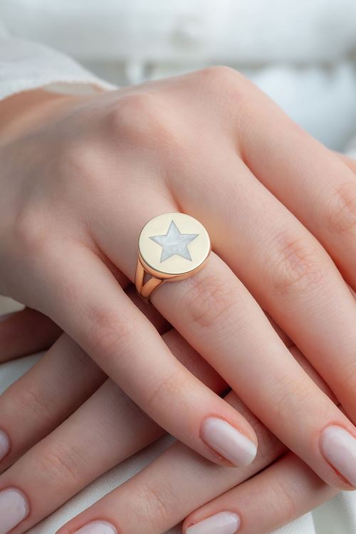 14 Ayar Altın Beyaz Mineli Yıldız Figürlü Yüzük