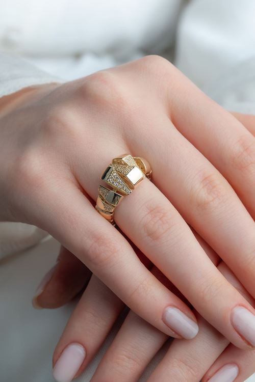 14 Ayar Altın Trend Taşlı Yüzük