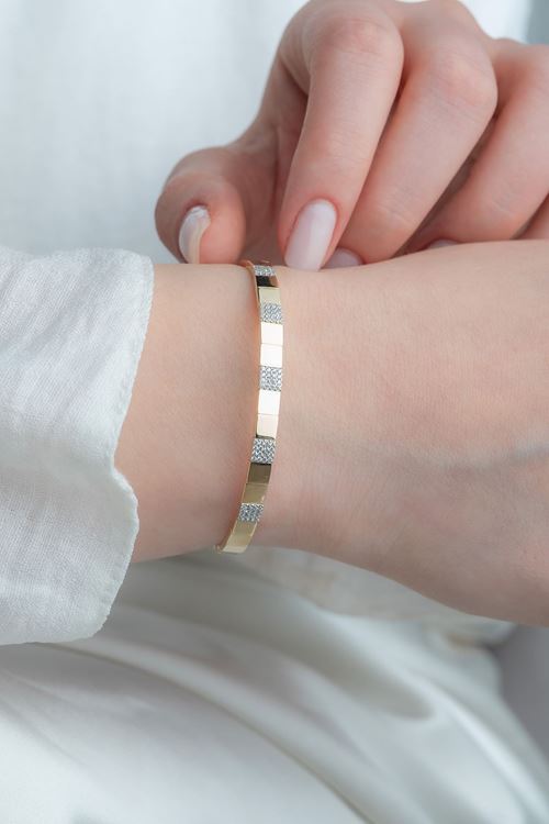 14 Ayar Altın Taşlı Kare Desenli Bilezik