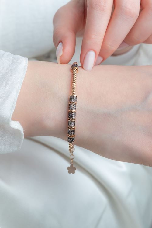 14 Ayar Rose Altın Siyah Taşlı Bilezik