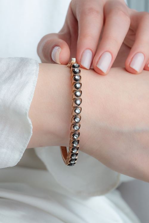 0,74 Carat Elmas Tasarım Bilezik